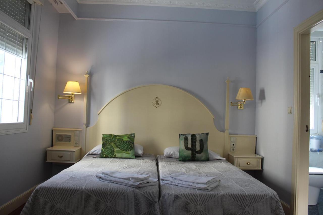 Hotel Harrison Etxea Аморебиета-Етхано Екстериор снимка