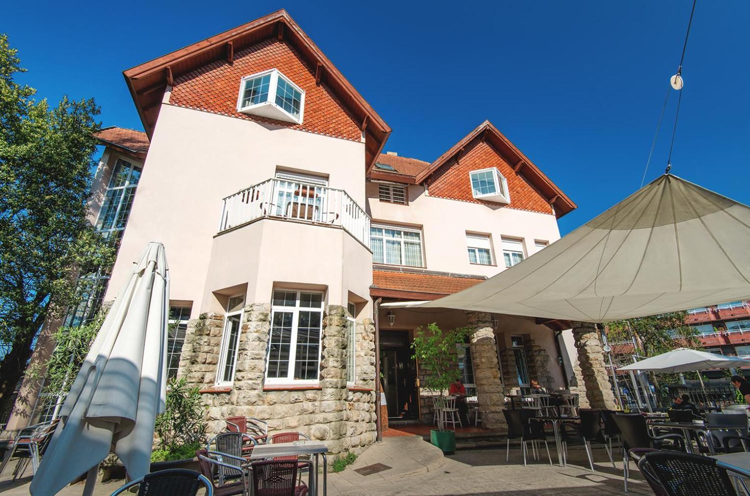 Hotel Harrison Etxea Аморебиета-Етхано Екстериор снимка